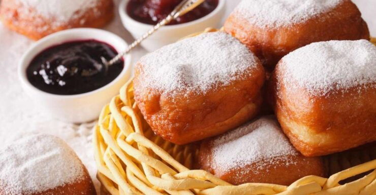 New Orleans: Food Walking Tour With Tastings and Streetcar - Good To Know