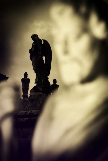 New Orleans: French Quarter, Voodoo & Cemetery History Tour - Starting Location and Duration