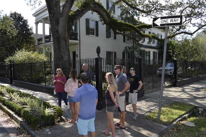 New Orleans Garden District and Lafayette Cemetery Guided Tour - Tour Overview and Duration