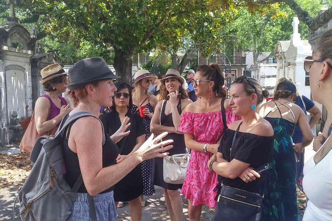 New Orleans Garden District Food, Drinks & History Walking Tour - Important Reminders and Accessibility Information