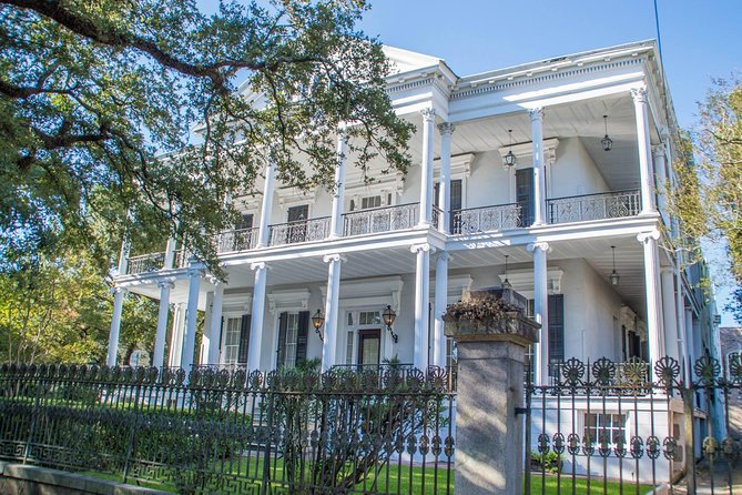 New Orleans Garden District Walking Tour Including Lafayette Cemetery No. 1 - Experience the Garden Districts Rich History
