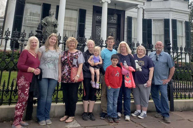 New Orleans Garden District Walking Tour Including Lafayette Cemetery No. 1 - Tips and Recommendations for Your New Orleans Adventure