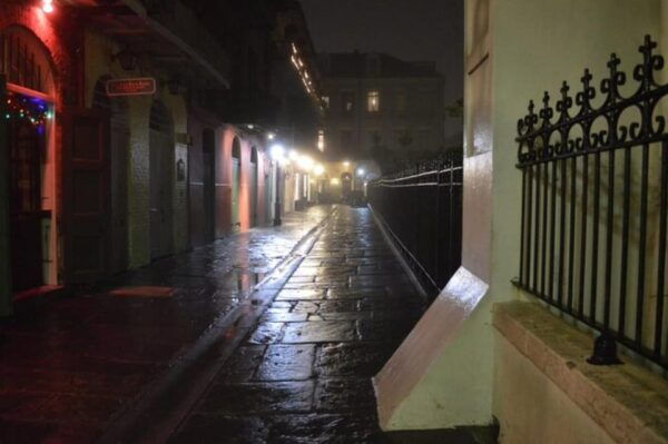 New Orleans: Historical Ghost Bus Tour - Scenic Views and Photos
