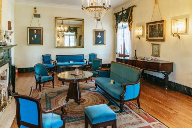 New Orleans: Oak Alley Plantation & Airboat Swamp Combo Tour - Oak Alley Plantation Tour