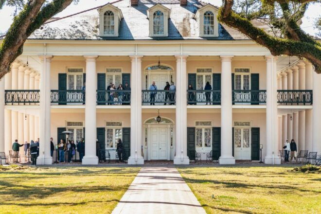 New Orleans: Oak Alley Plantation & Airboat Swamp Combo Tour - Booking Information