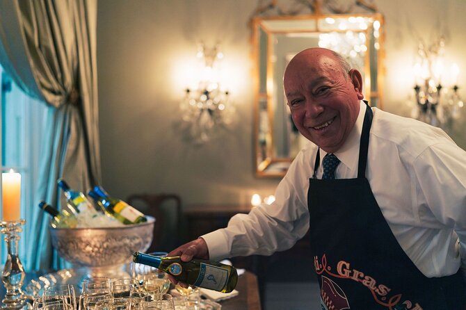 New Orleans: Open Bar Tour, Dinner, Burlesque, and Mask-Making - The Sum Up