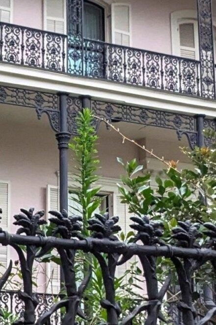New Orleans: Secret Historical Garden District Audio Tour - Tour Description