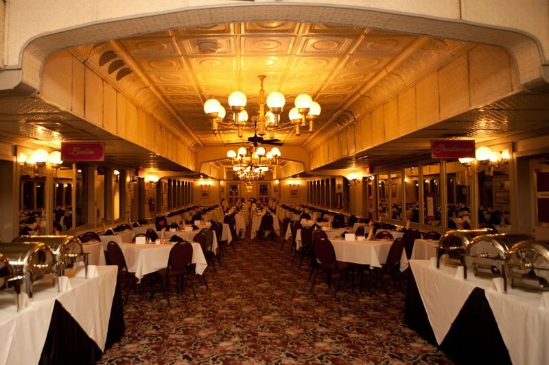 New Orleans Steamboat Natchez Evening Jazz Cruise - The engine room adds a hands-on stop