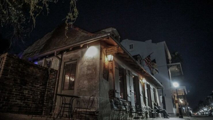 New Orleans: The Haunted Crawl - Uncover Haunted History