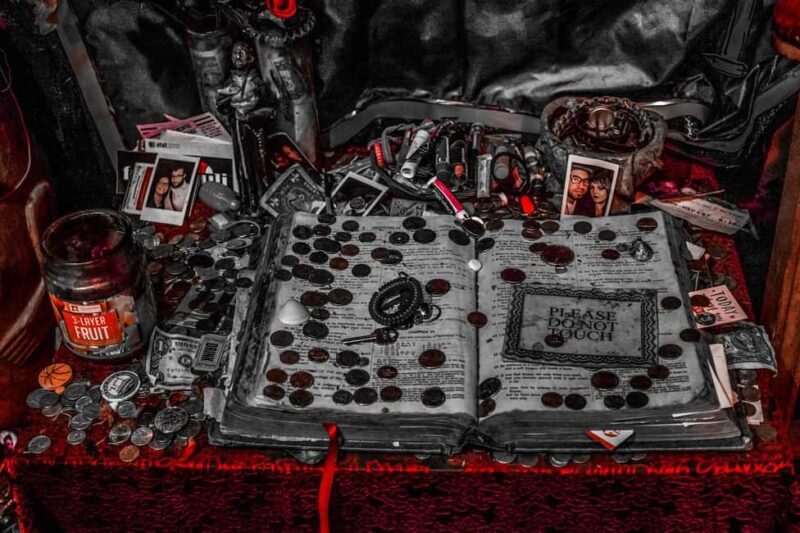 New Orleans: Vampires, Voodoo, and Ghosts Tour - The Experience in Detail