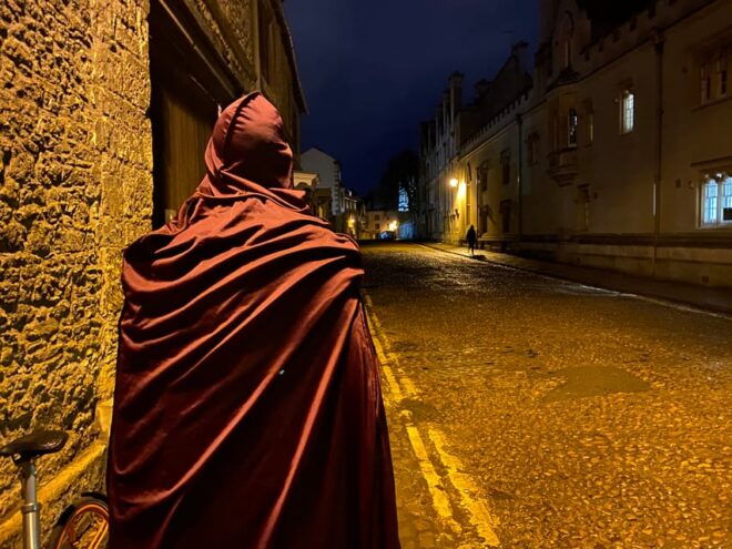 New: Oxford Costumed Ghost Tour In-Character - Dramatic Performances