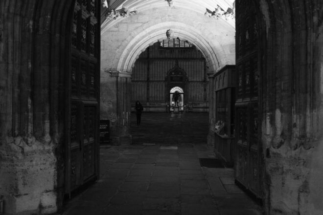 New: Oxford Costumed Ghost Tour In-Character - Inclusions