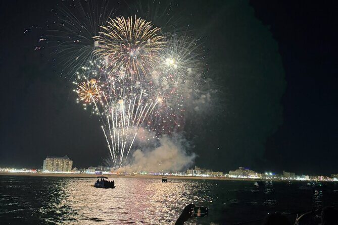 New year's Eve Fireworks Cruise aboard the Sea Rocket - The Experience in Detail