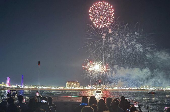 New year's Eve Fireworks Cruise aboard the Sea Rocket - FAQ