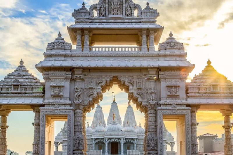 New York BAPS Mandir & Longwood Gardens Full-Day Tour with Architecture - Key points to know