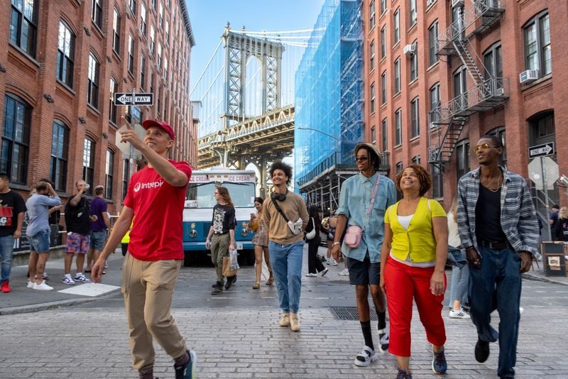 New York Brooklyn Bridge and DUMBO Food Tour - DUMBO’s archway and food finish the story