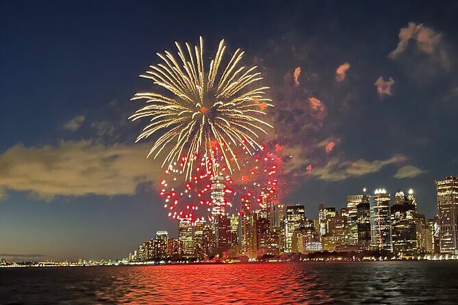 New York City 4th of July Fireworks Luxury Boat Tour - Practical Considerations
