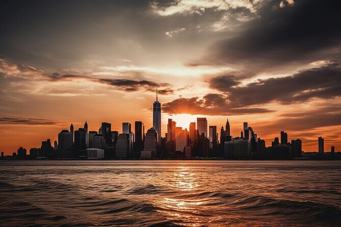 New York City 60 Minute Cruise, Liberty, Skyscrapers and Bridges - Why Choose This Cruise?