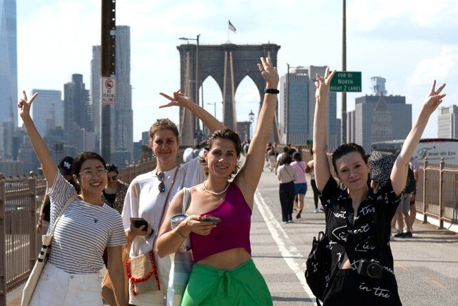 New York City Brooklyn Bridge Self Guided Game and Tour - Exploring the Brooklyn Bridge Self-Guided Game and Tour in New York City