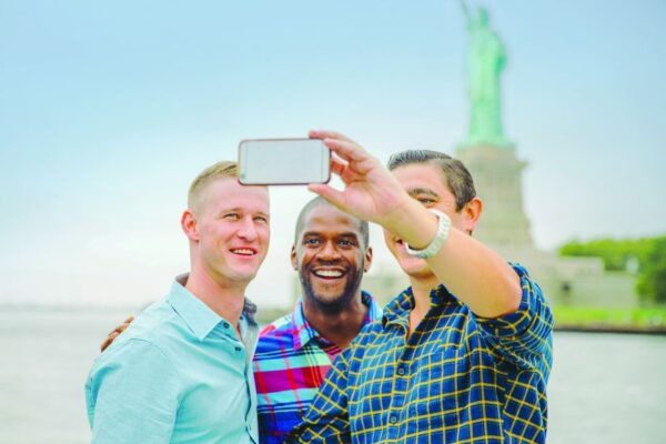 New York City: Brunch, Lunch, or Dinner Buffet River Cruise - Common Questions