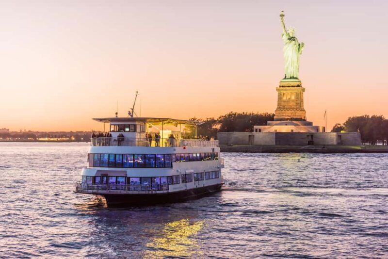New York City: City Cruises Alive After Five Cocktail Cruise - An Honest Breakdown of the Experience