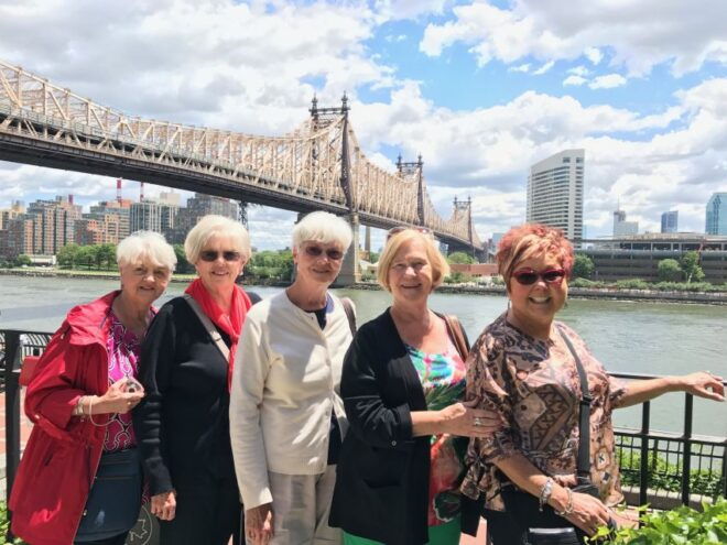 New York City: Classic Film Locations Private Bus Tour - Experience