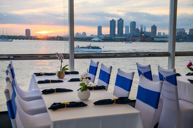 New York City Dinner Cruise on Luxury Yacht with Live Music - Practical Tips for Booking and Enjoying the Cruise