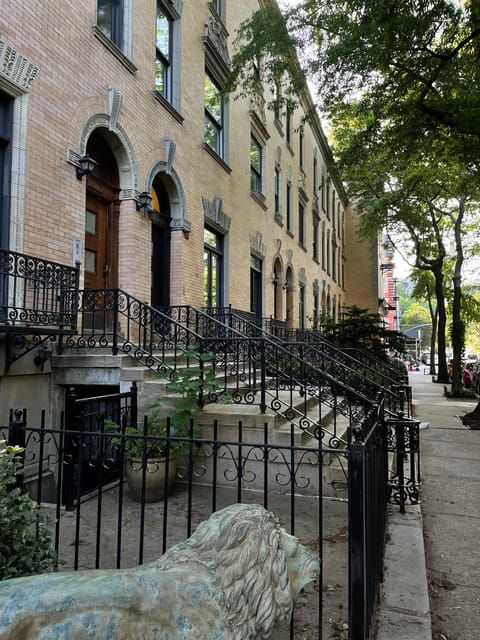 New York City : French Guided Tour in Harlem and Columbia - Duration and Group Size