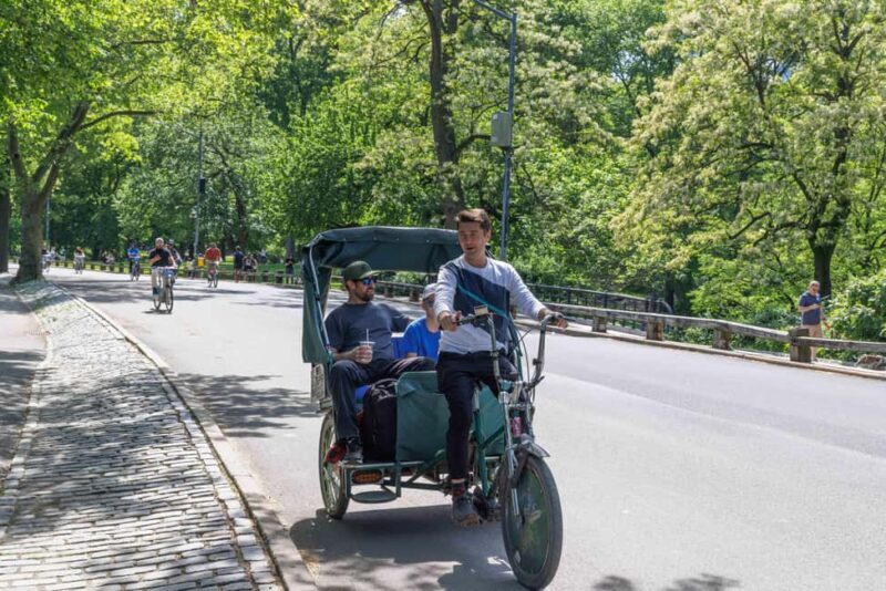 New York City: Friends Tour - Iconic Filming Spots and What You’ll See