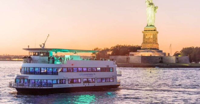 New York City: Harbor Cruise With Brunch Buffet From Pier 15 - Full Description