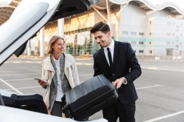 New York City: JFK Airport One-Way Private Transfer - Meeting Point and Communication