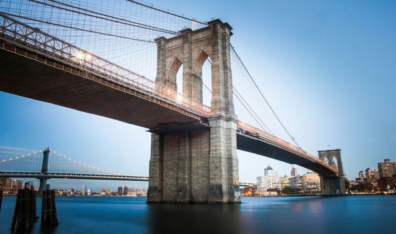 New York City Landmarks and Iconic Sights Tour - What the guide adds to the day