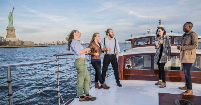 New York City: Mini Yacht Boat Ride with Sightseeing - The Charm of a Vintage Yacht Experience