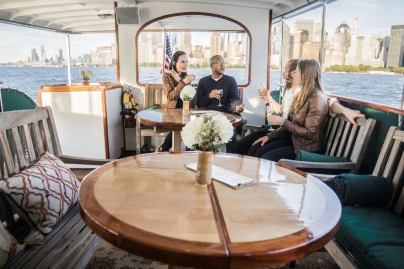 New York City: Mini Yacht Boat Ride with Sightseeing - Comfort and Amenities