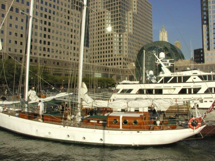 New York City: Morning Sailing Tour With Mimosas - Full Description