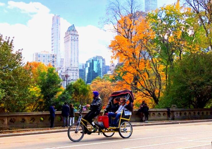 New York City: Pedicab Tour Through Central Park - Tour Duration and Guide Availability