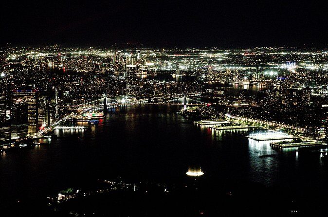 New York City Private Tour by Plane at Night - FAQ
