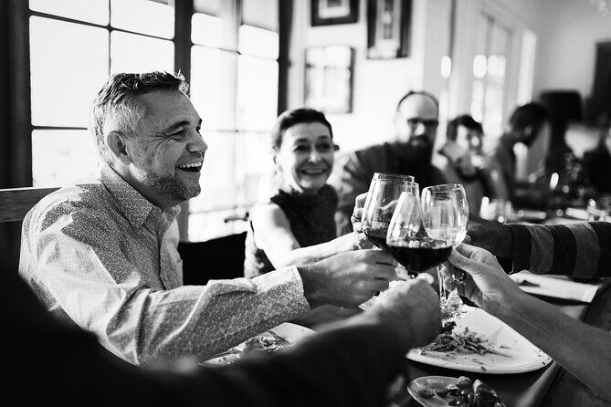 New York City Private Vintage Car Tour and Wine Tasting - Good To Know