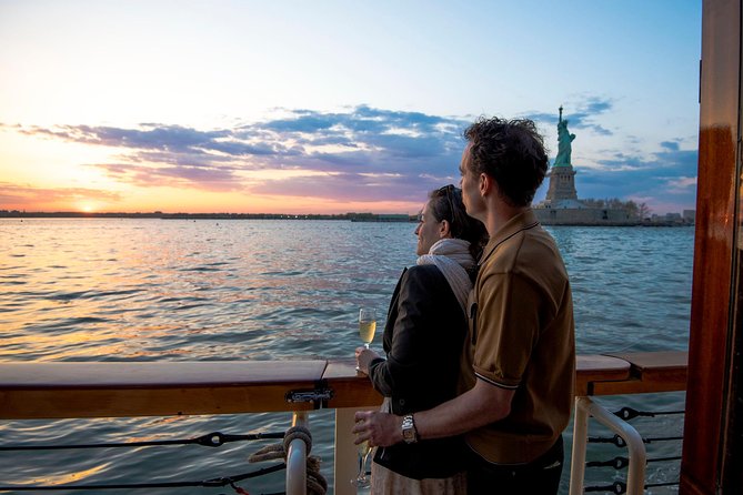 New York City Sunset Cruise on Yacht Manhattan - Overview