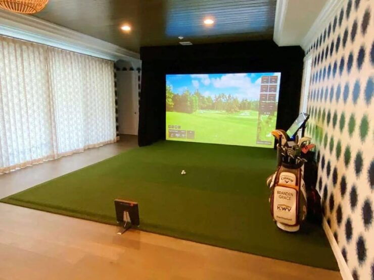 New York City: VR Golf Experience With Pizza and Beer - Good To Know