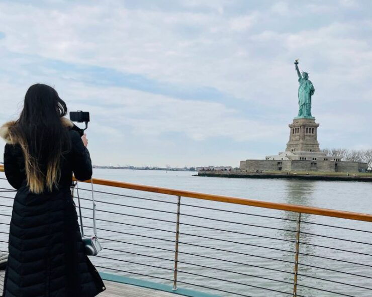 New York City: Weekend Holiday Brunch Cruise - Experience Details