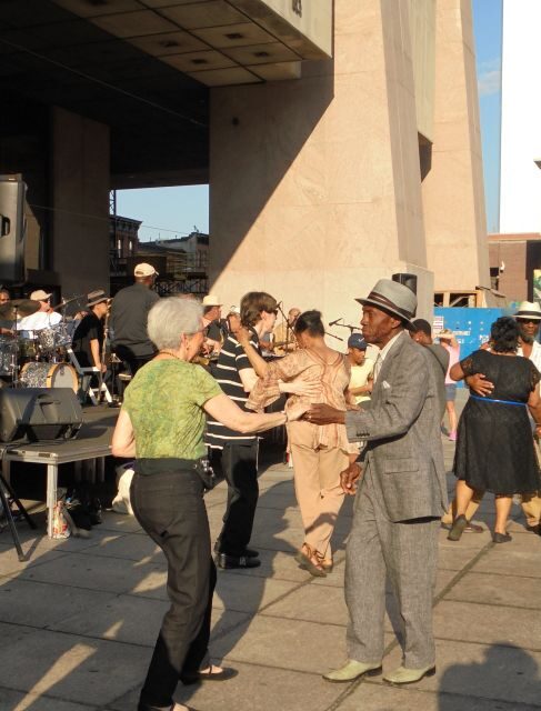 New York: Harlem Swing Dance History Stroll and Dance Class - Good To Know
