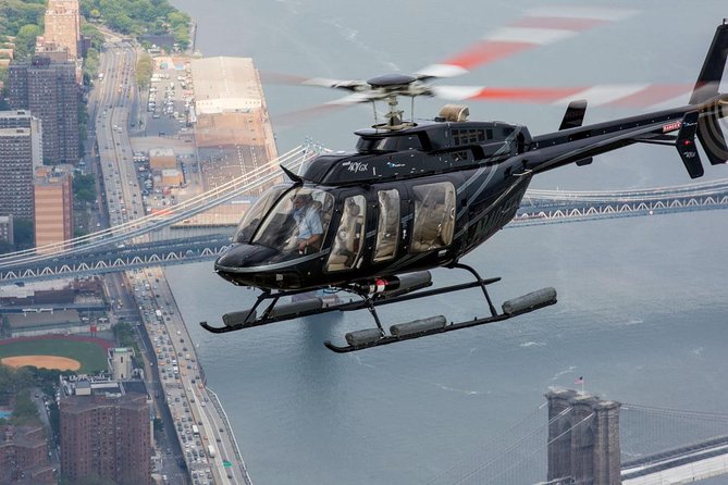 New York Helicopter Tour: Manhattan, Brooklyn and Staten Island - Flight Experience and Staff