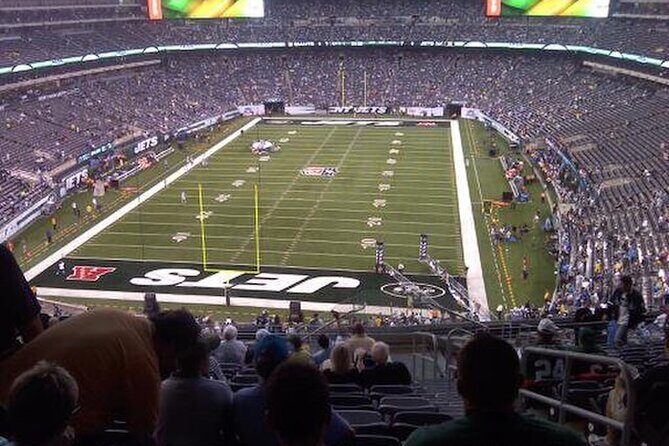 New York Jets Football Game at Metlife Stadium - Authentic Stadium Experience and Local Vibe