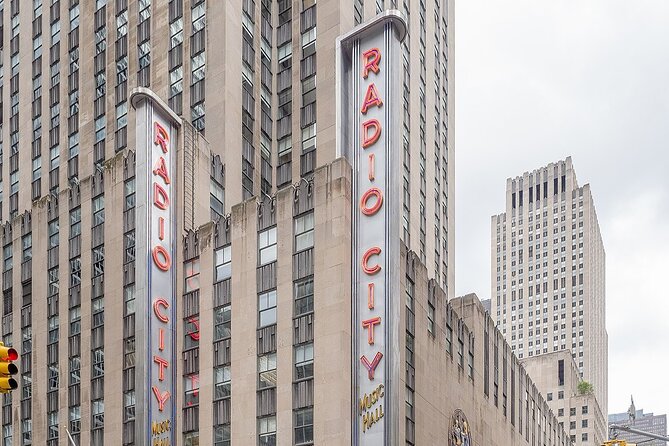 New York News and Media Walking Tour - Famous News Landmarks