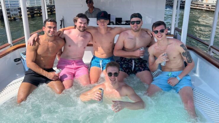 New York: NYC Hot Tub Boat Tour - Experience Highlights