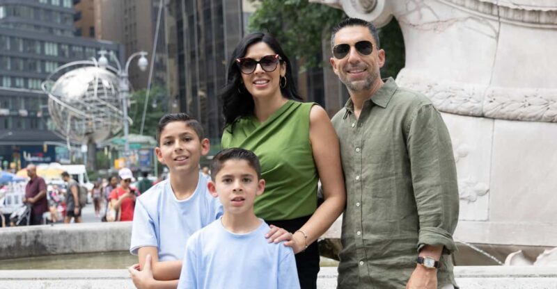 New York: Photoshoot in NYC DUMBO BROOKLYN BRIDGE - What to Expect from the NYC Photoshoot Experience