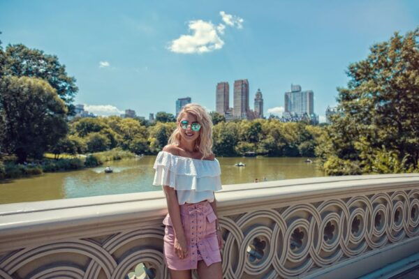 New York: Professional Photoshoot at Central Park - Beautifully Edited Photos and Extra Prints