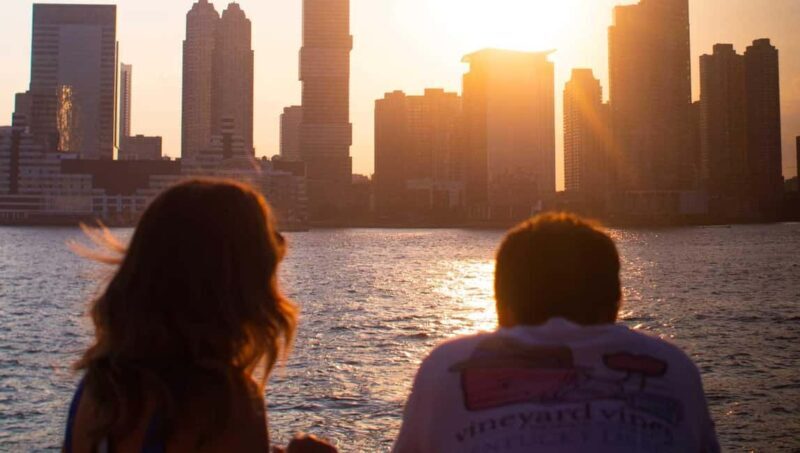 New York: Sunset Cruise with Statue of Liberty Views - Food, Drinks, and Extras