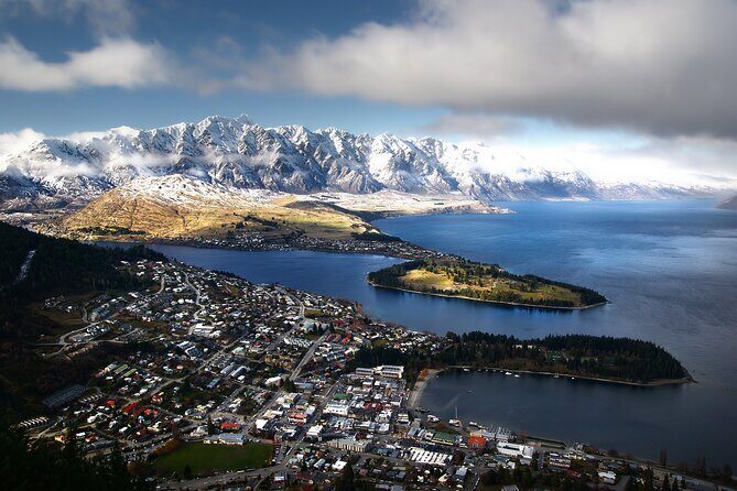 New Zealand Queenstown Airport (ZQN) to Queenstown City Centre - Why Choose This Transfer?